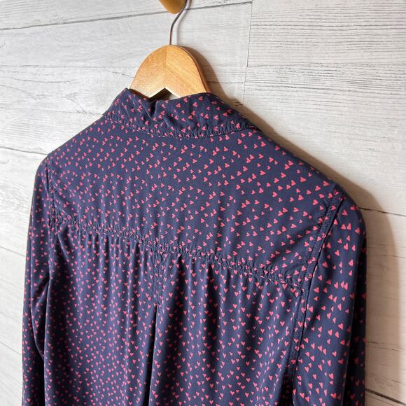 Beach Lunch Lounge Top Womens Size Medium Navy & Red Tiny Heart Print Buttons - Picture 13 of 16